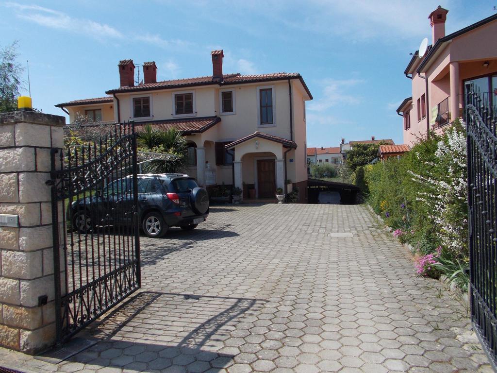 Apartments Jana Umag Exterior foto